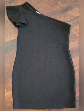 Girls One-Shoulder Black Dress with Ruffle Sleeve Size 9y